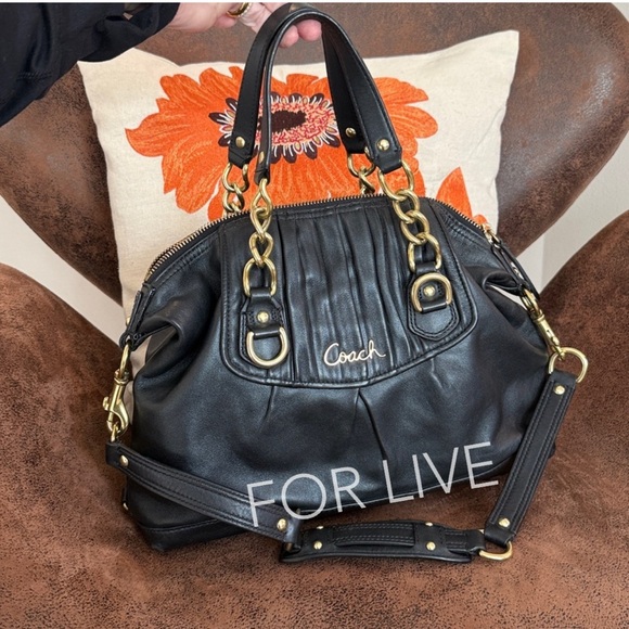 Coach Handbags - COACH LEATHER MADISON BAG 2017